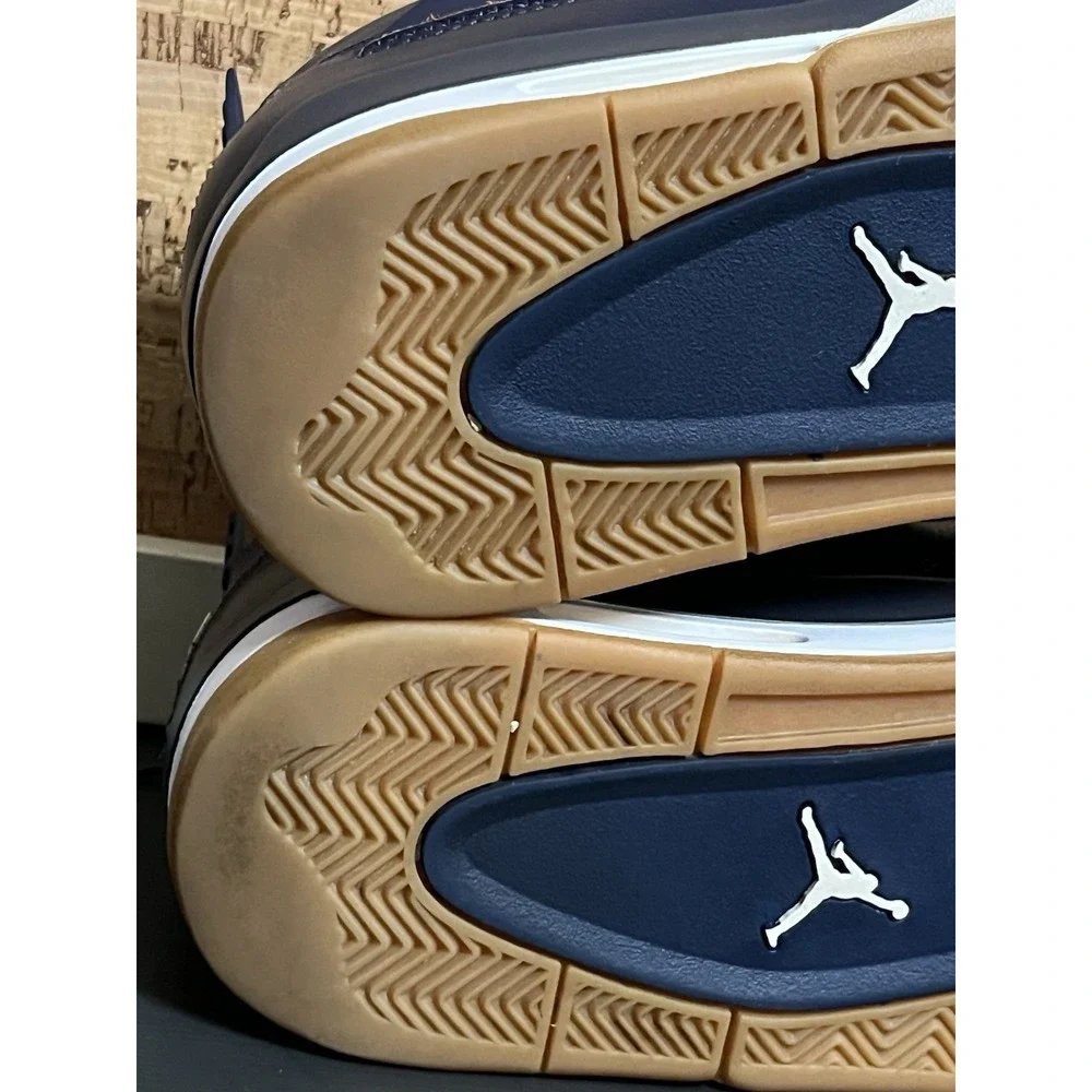 Nike Air Jordan 4 Retro 